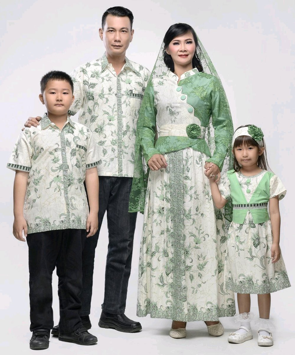 Baju Batik Couple Keluarga dan Anak
